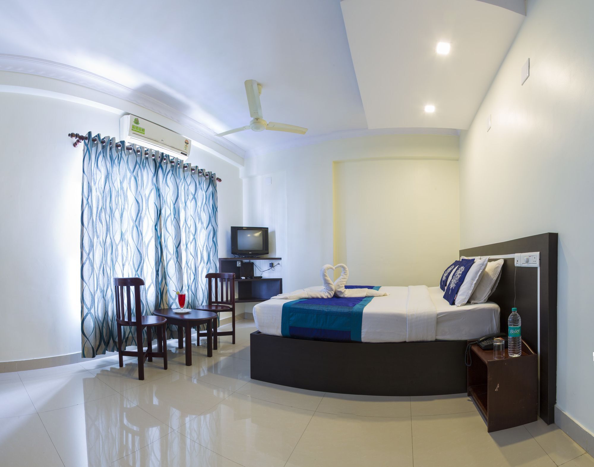 Hotel Sm Regency Kochi Kültér fotó