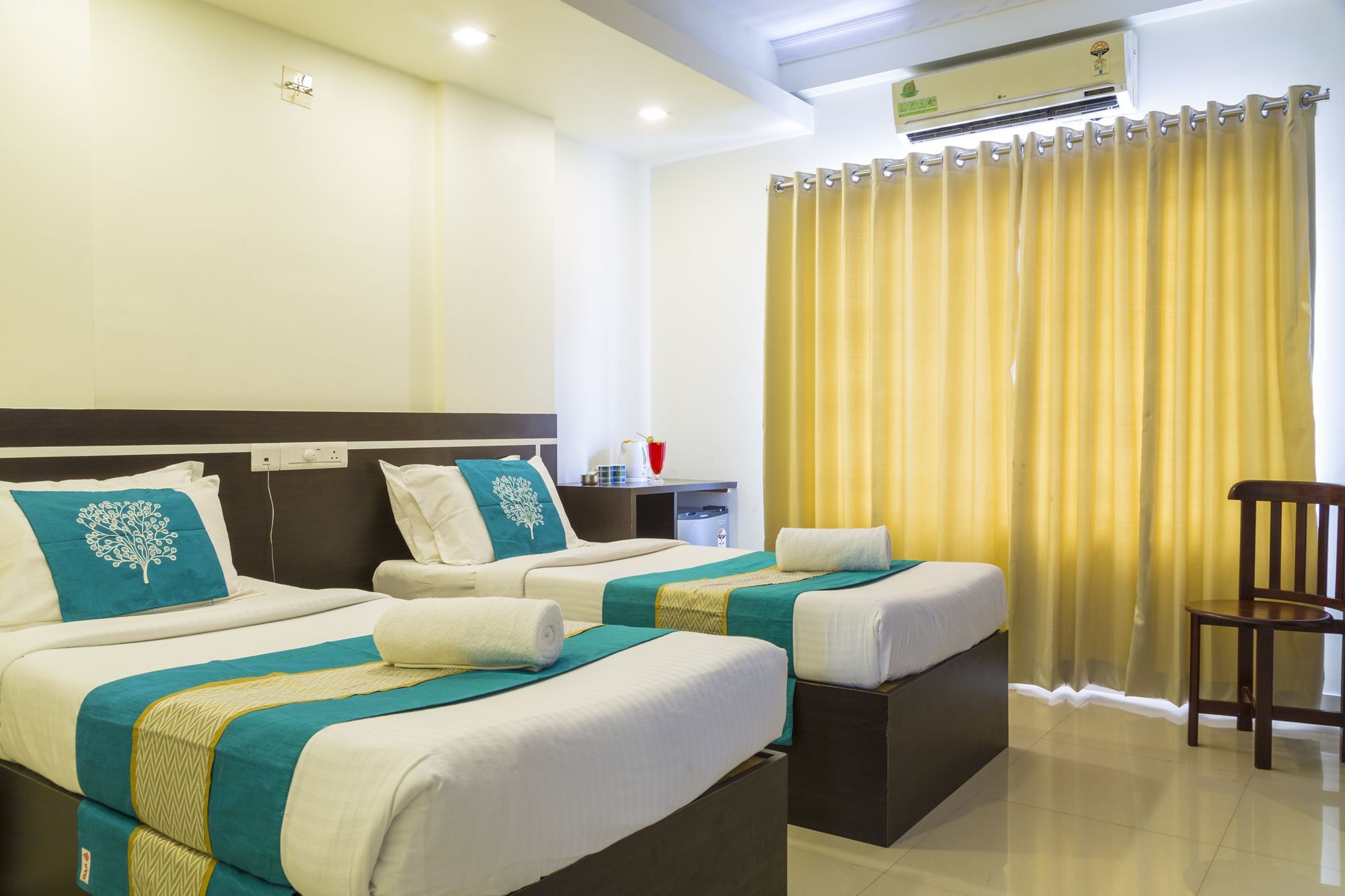 Hotel Sm Regency Kochi Kültér fotó