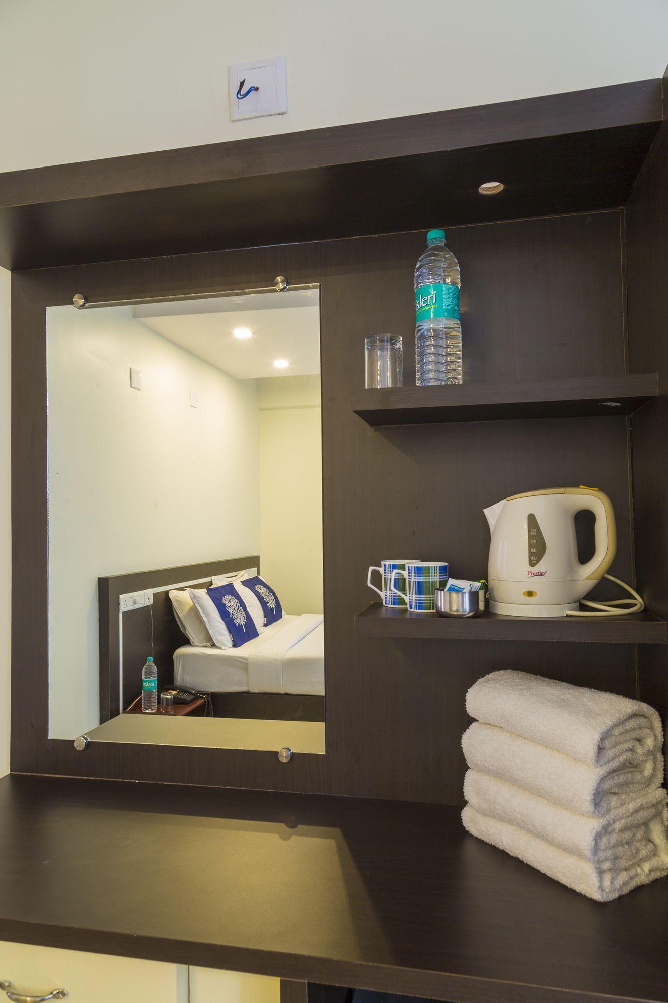 Hotel Sm Regency Kochi Kültér fotó